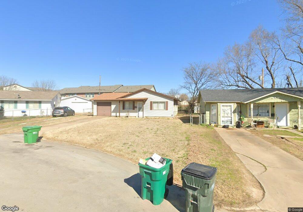 319 W Monterey Ave, Sapulpa, OK 74066 - photo 1