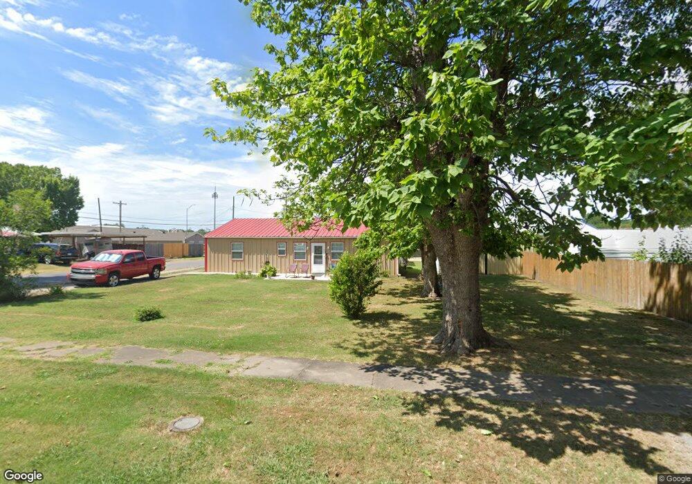 122 W 3rd St, Skiatook, OK 74070 - photo 1