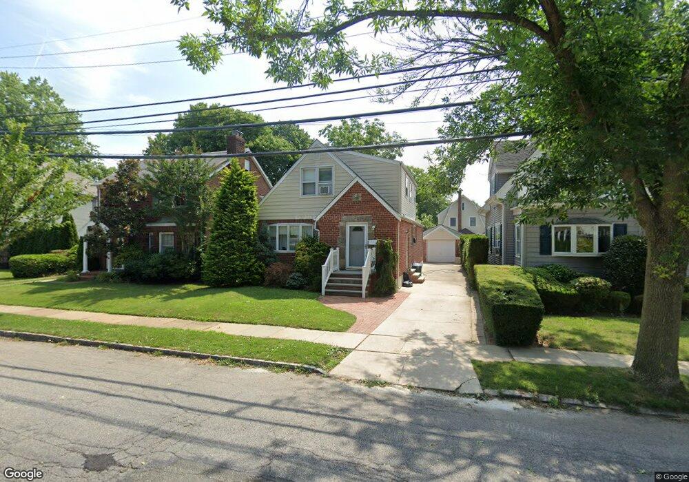 35 Calla Ave, Floral Park, NY 11001 - photo 1