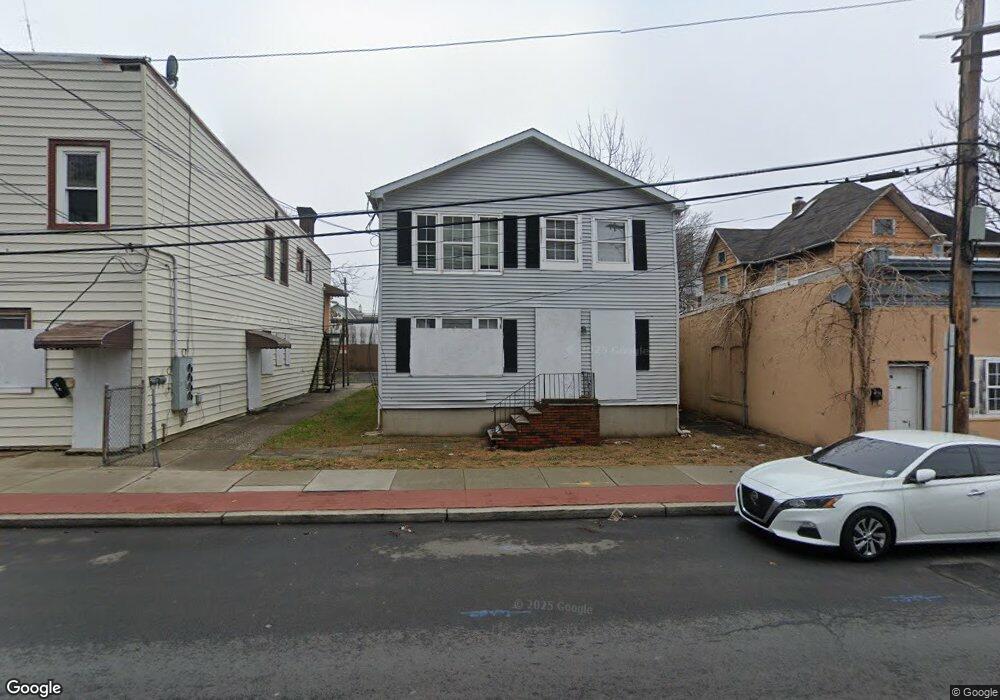 187 Roosevelt Ave, Carteret, NJ 07008 - photo 1