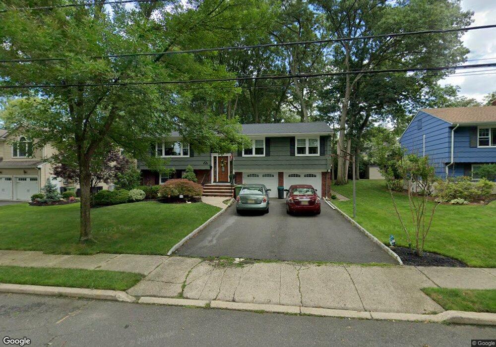 510 Marion Ln, Paramus, NJ 07652 - photo 1