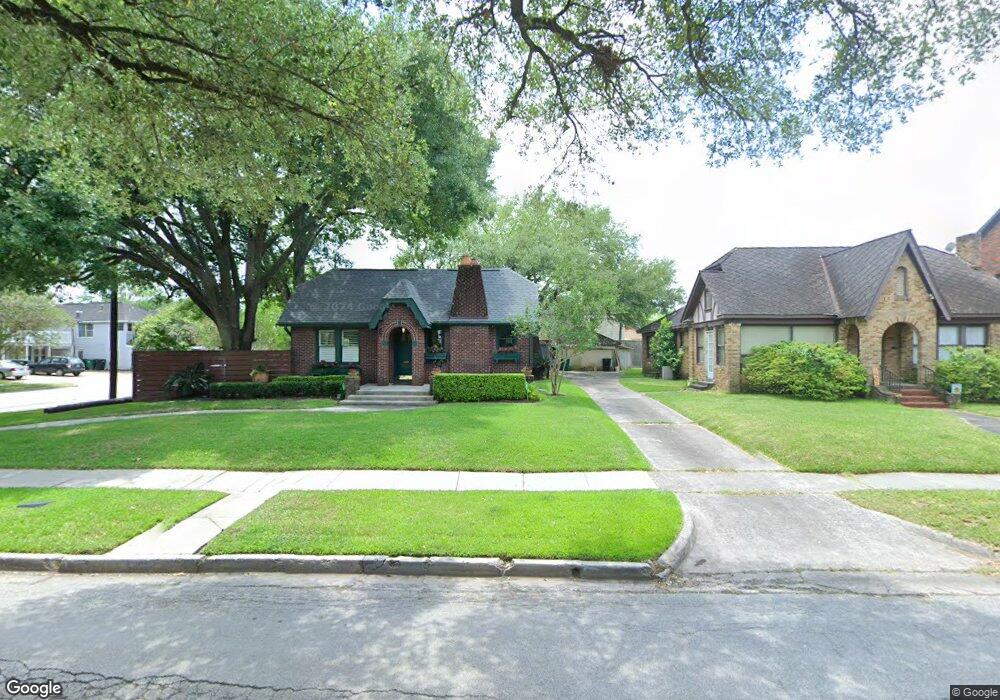 1601 Kipling St, Houston, TX 77006 - photo 1