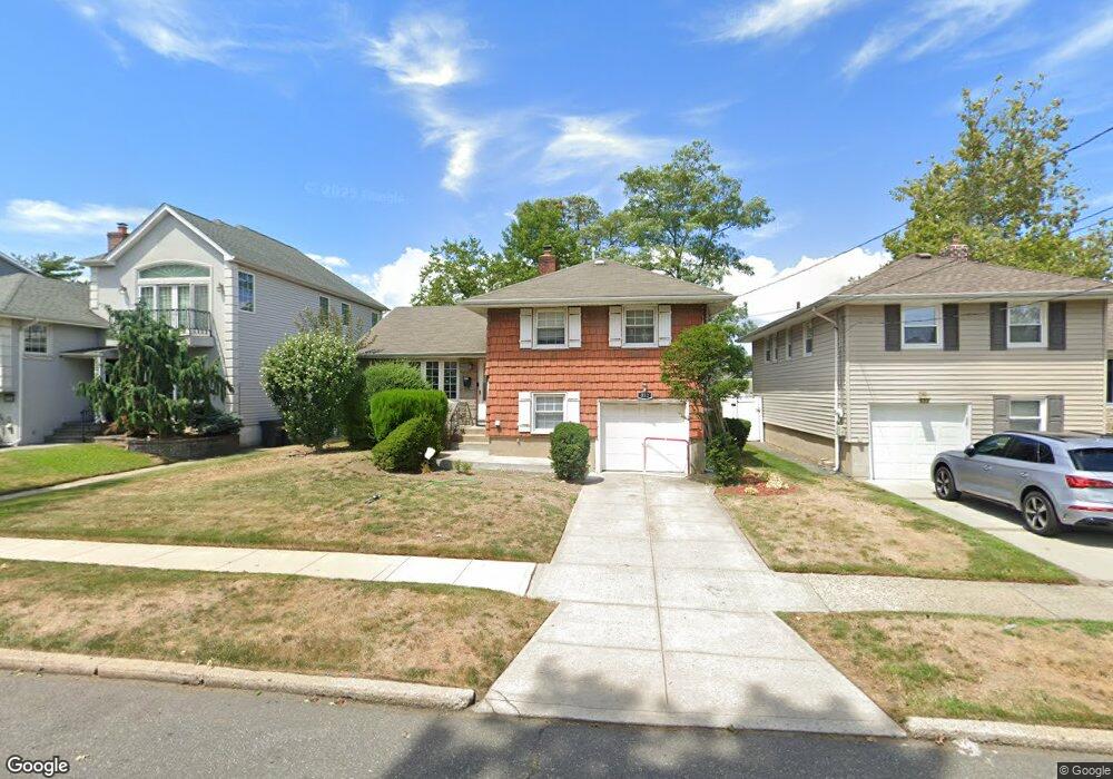 352 Argyle Rd, Cedarhurst, NY 11516 - photo 1