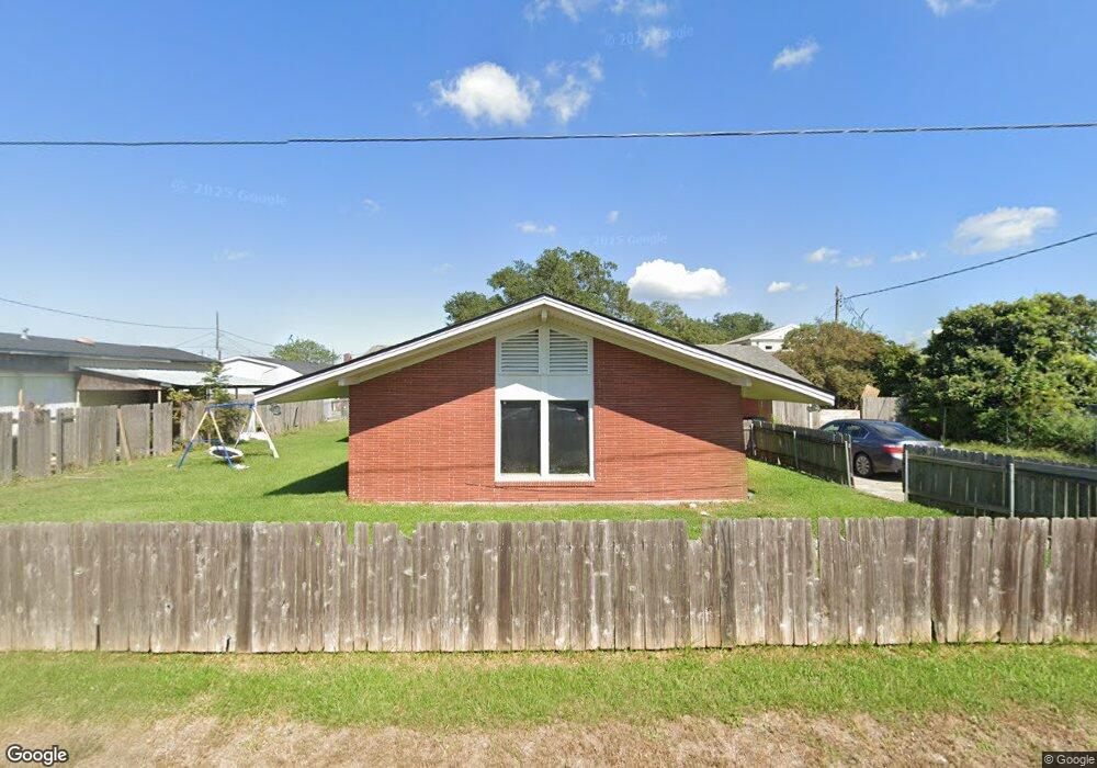 2002 Deborah St, Houma, LA 70360 - photo 1