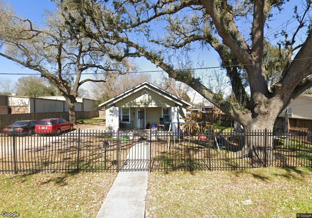 7831 Kingsley St, Houston, TX 77087 - photo 1