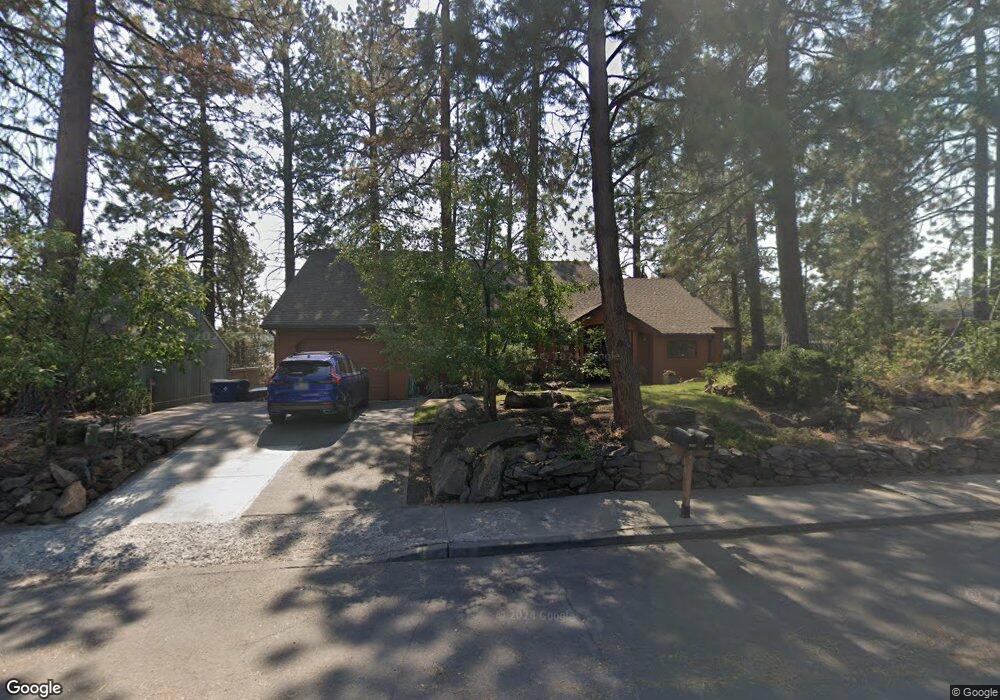 1817 SW Forest Ridge Ave, Bend, OR 97702 - photo 1