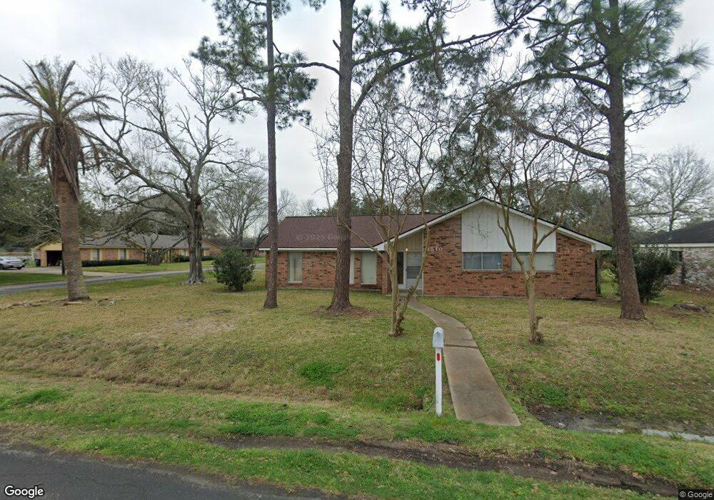 1510 Alta Vista Dr, Alvin, TX 77511 - photo 1