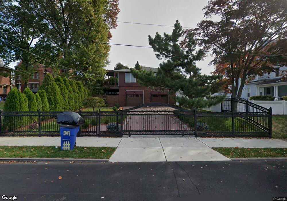 307 E 34th St unit 309, Paterson, NJ 07504 - photo 1