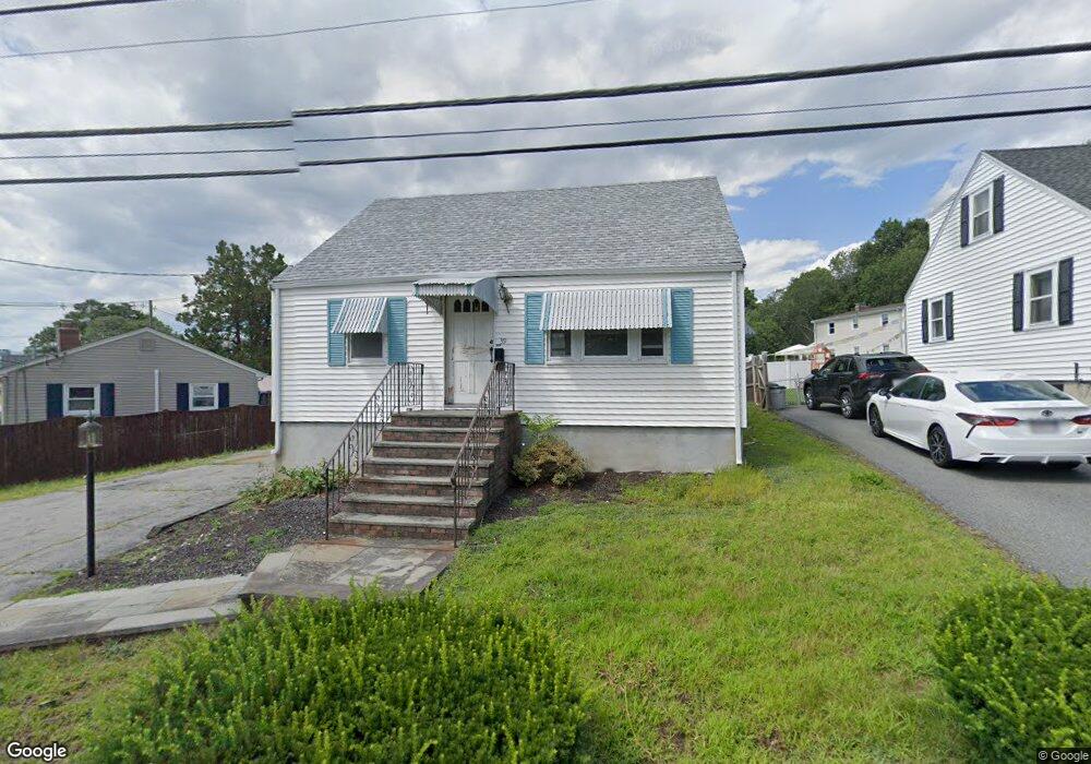 39 Locust St, Woburn, MA 01801 - photo 1