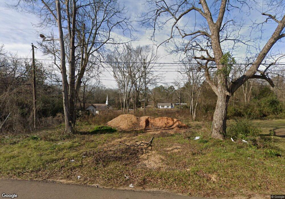 305 N Massengill St, Hazlehurst, MS 39083 - photo 1