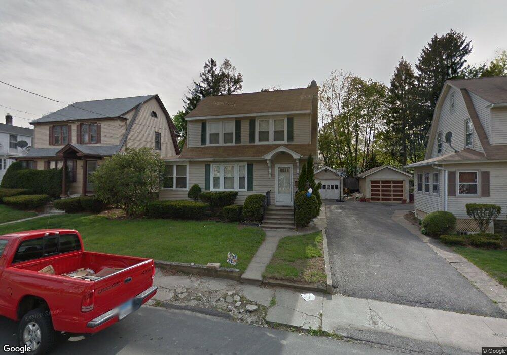 95 Robert St, Waterbury, CT 06710 - photo 1