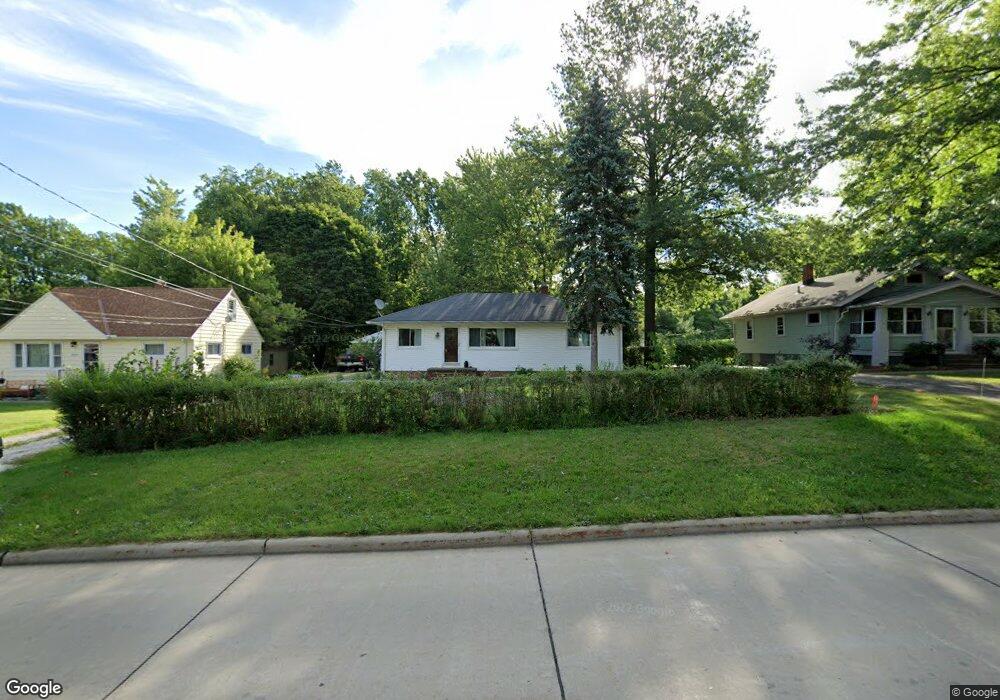 2627 Rockefeller Rd, Wickliffe, OH 44092 - photo 1