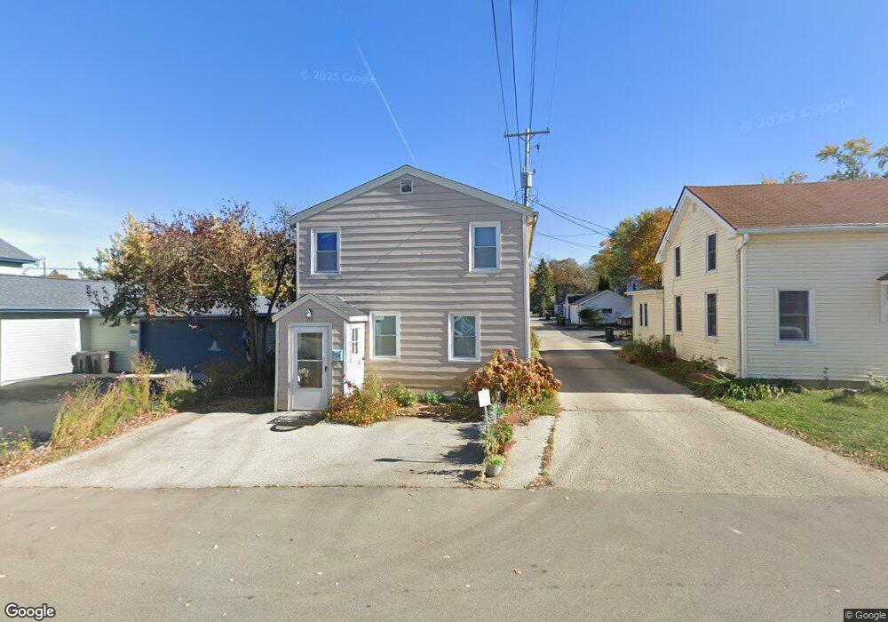 714 Oneida St, Delafield, WI 53018 - photo 1