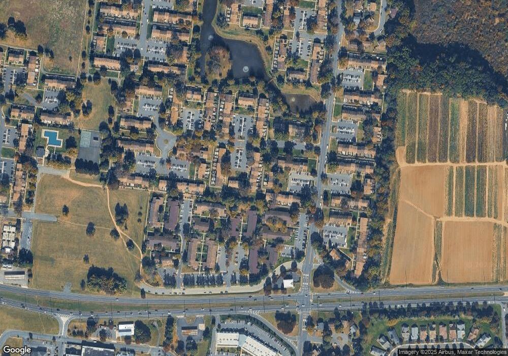 819 Jamestown Rd, East Windsor, NJ 08520 - photo 1