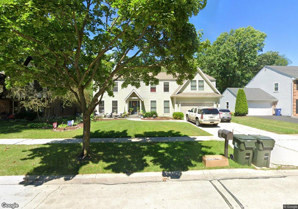 833 Lyndhurst Ct, Naperville, IL 60563 - photo 1