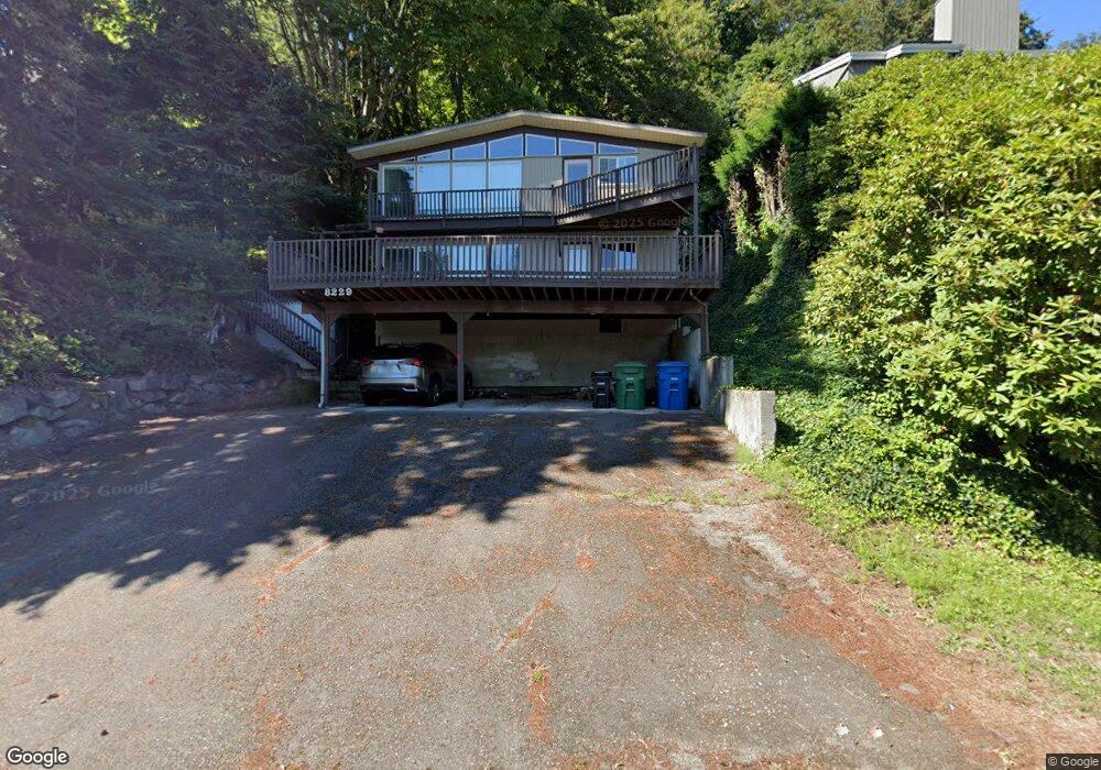 8229 E Mercer Way, Mercer Island, WA 98040 - photo 1