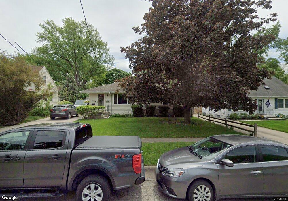6208 Sherrick Ave, Des Moines, IA 50322 - photo 1