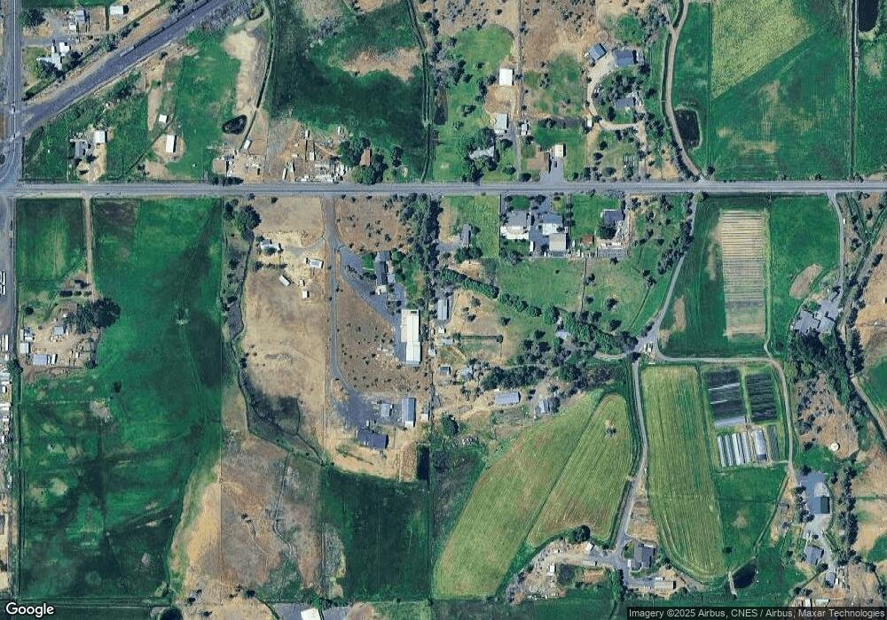 904 NE Yucca Ave, Redmond, OR 97756 - photo 1