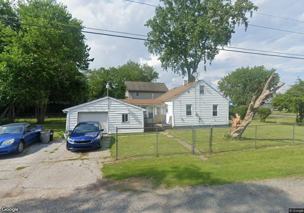 457 S Outer Dr, Saginaw, MI 48601 - photo 1