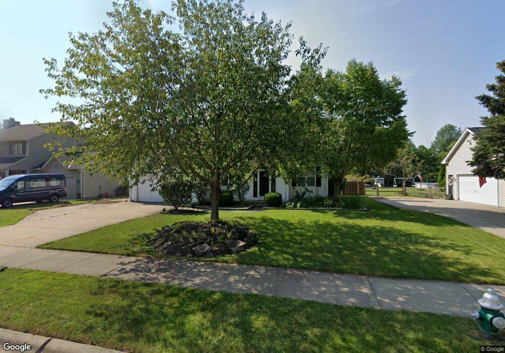 27003 Glenside Ln, Olmsted Falls, OH 44138 - photo 1