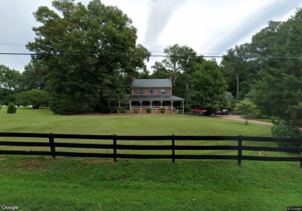 901 Hallsboro Rd, Midlothian, VA 23112 - photo 1