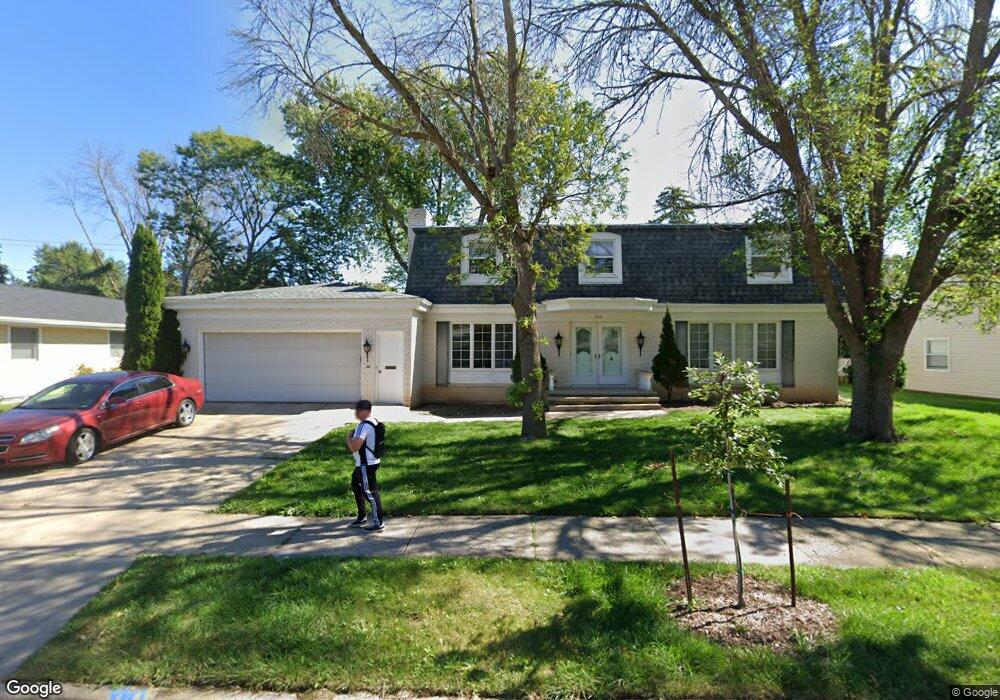 1916 N Linwood Ave, Appleton, WI 54914 - photo 1