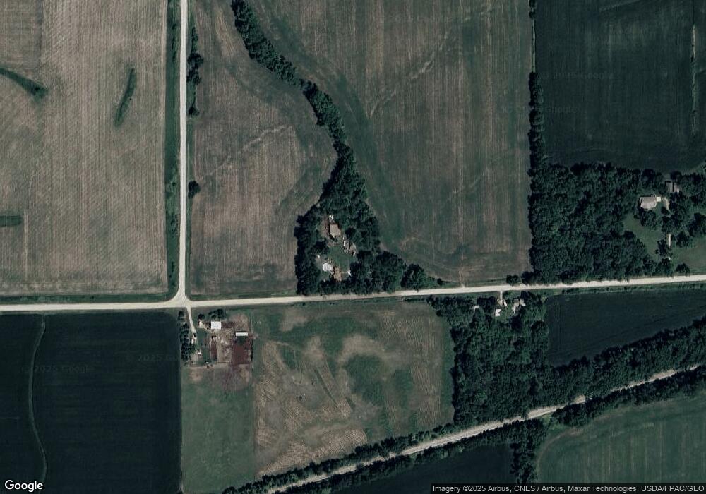 5038 S 36th Ave W, Newton, IA 50208 - photo 1