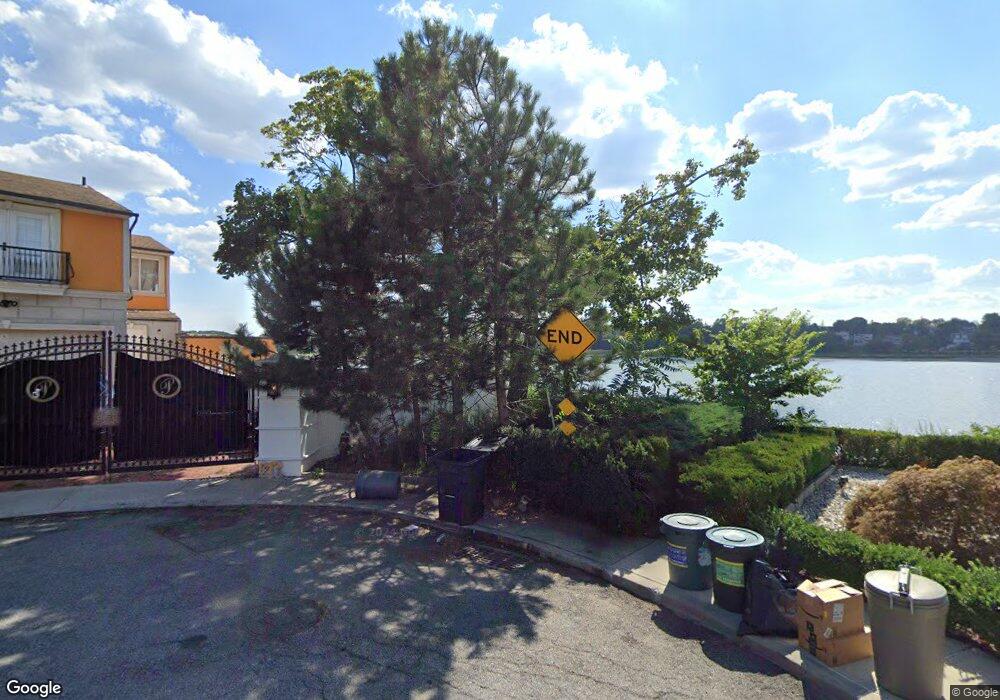 224 Bay Ave, Flushing, NY 11363 - photo 1