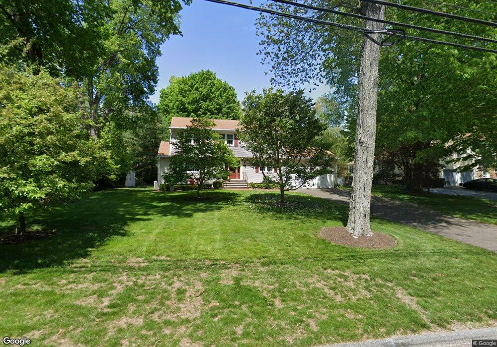 134 Blackhouse Rd, Trumbull, CT 06611 - photo 1