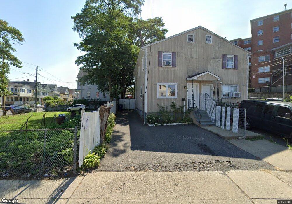 548 Harral Ave, Bridgeport, CT 06604 - photo 1