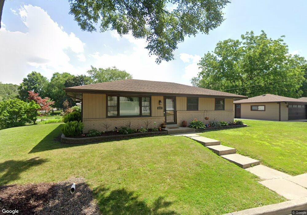 11607 W Gilbert Ave, Milwaukee, WI 53226 - photo 1