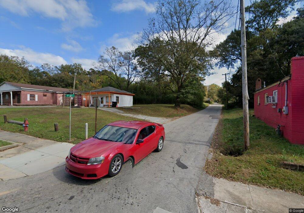 45 1/2 1st St, Barnesville, GA 30204 - photo 1