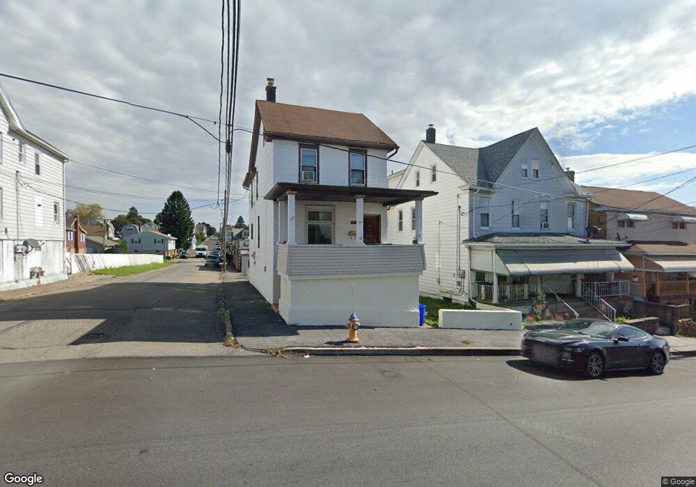 559 Hayes St, Hazleton, PA 18201 - photo 1