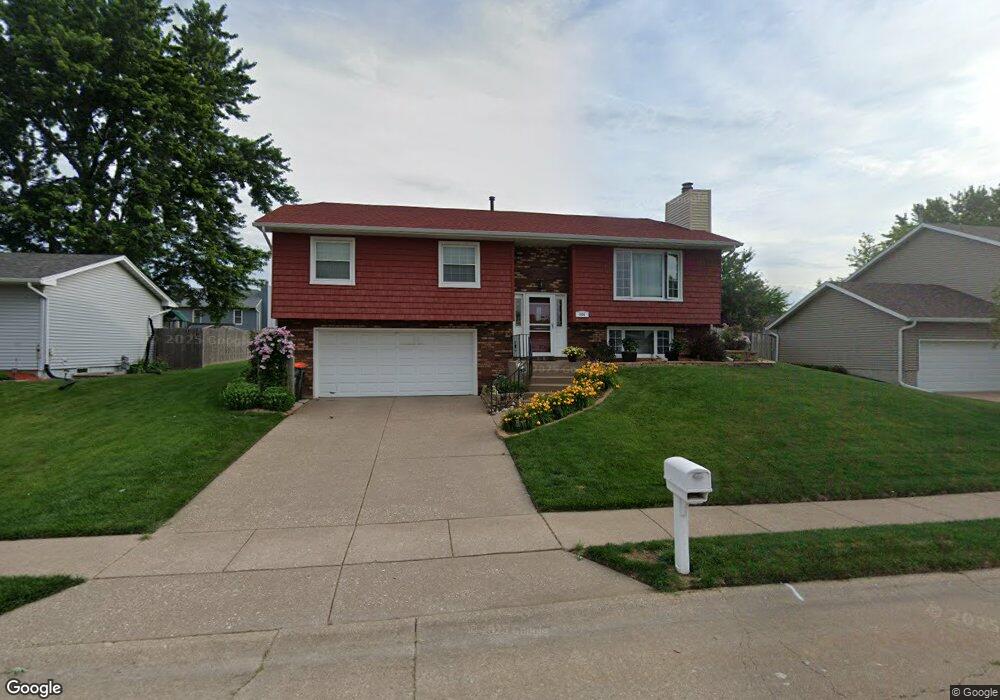 804 W 58th St, Davenport, IA 52806 - photo 1