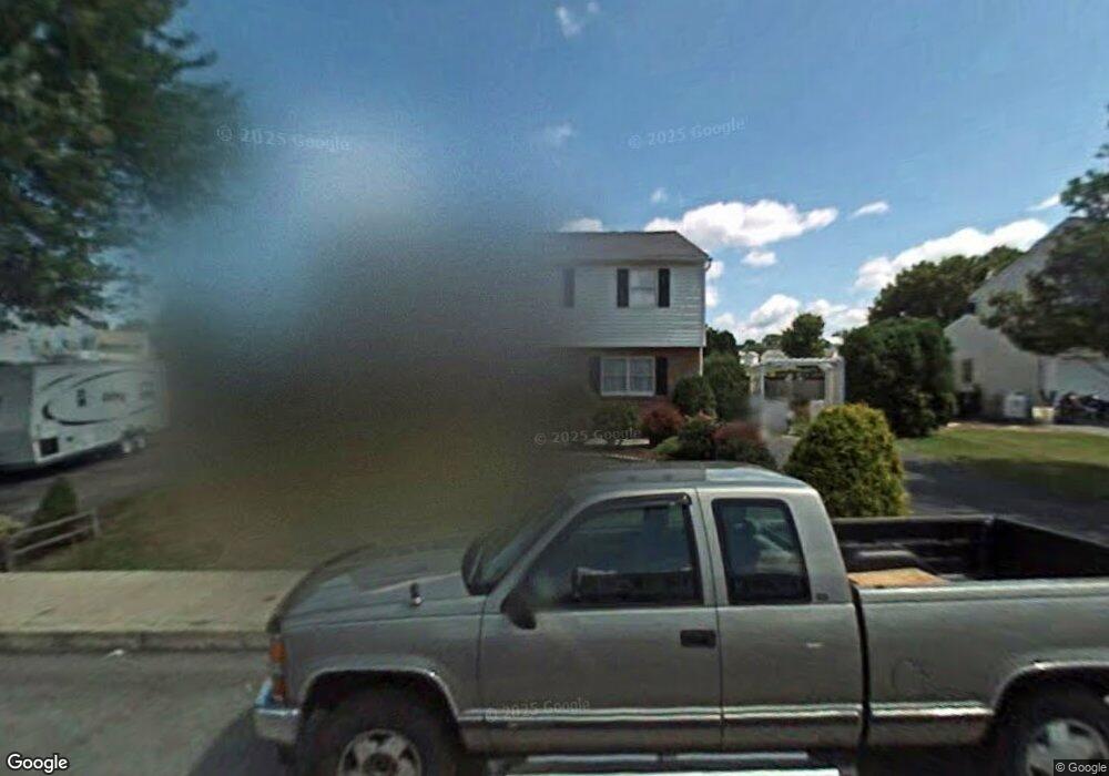 617 Lincoln St, Shoemakersville, PA 19555 - photo 1