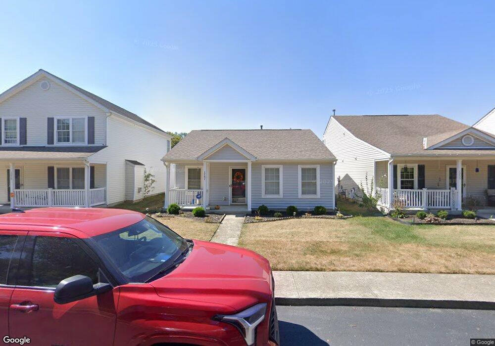 1747 Canopy Ln unit 15, Columbus, OH 43219 - photo 1