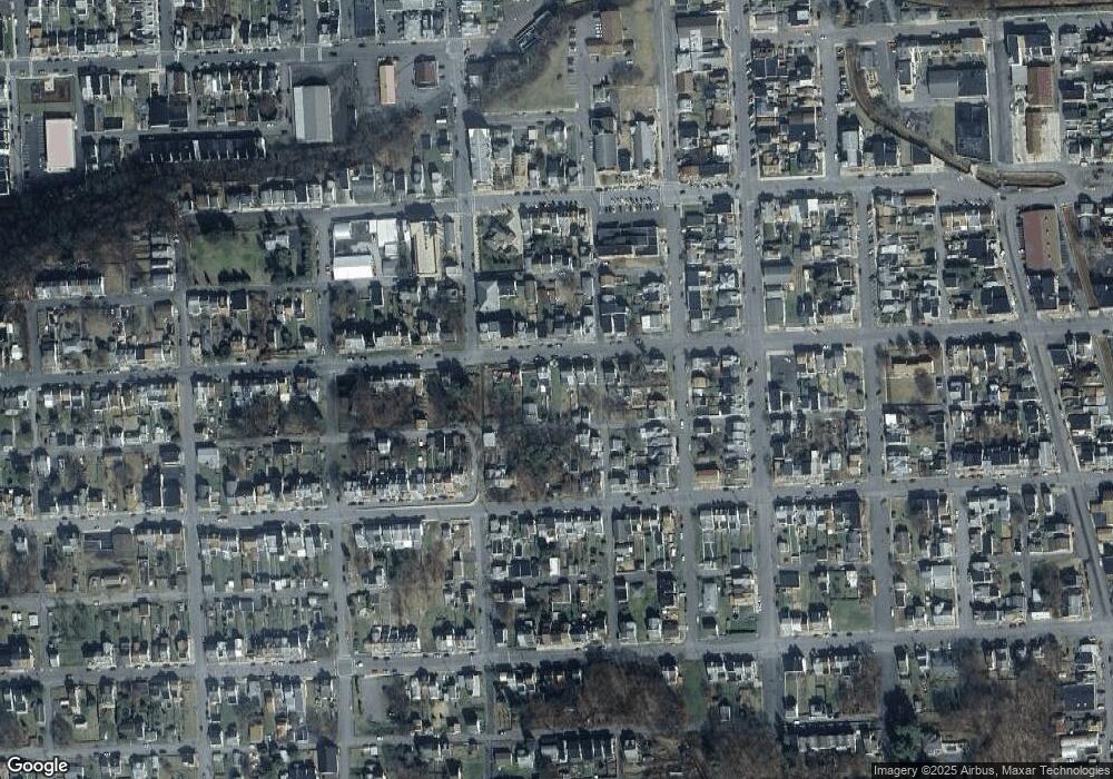 840 W Spruce St, Coal Township, PA 17866 - photo 1