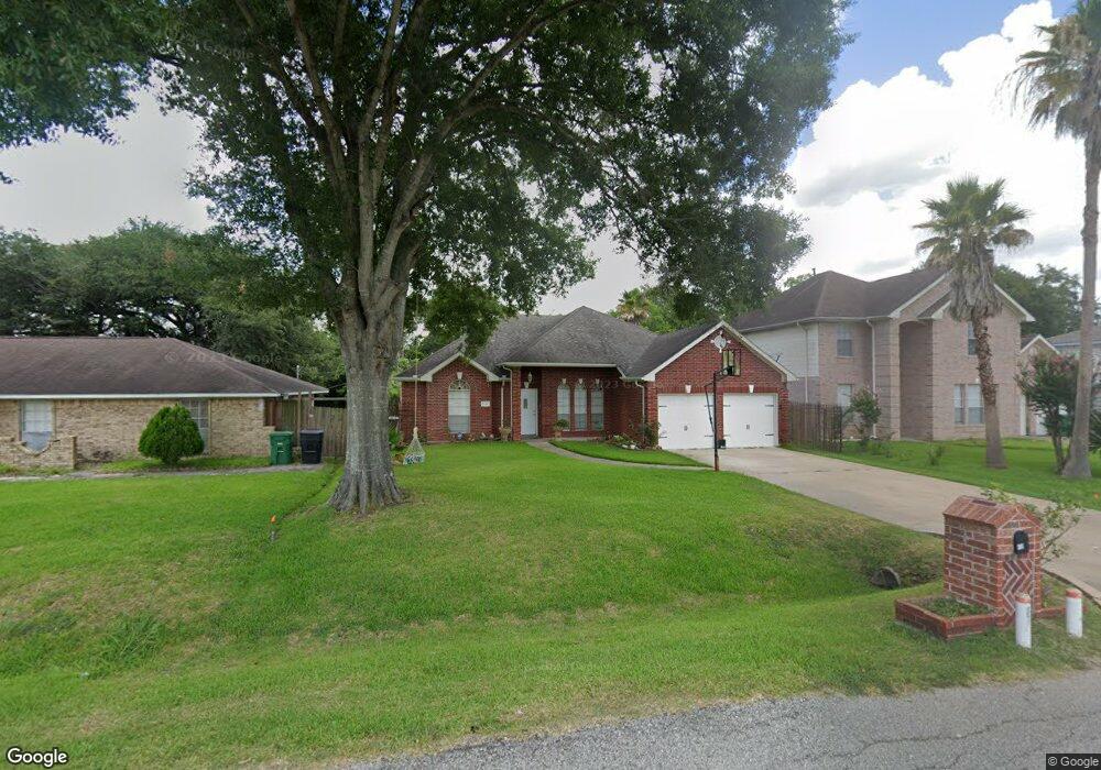 8311 Folkstone Ln, Houston, TX 77075 - photo 1