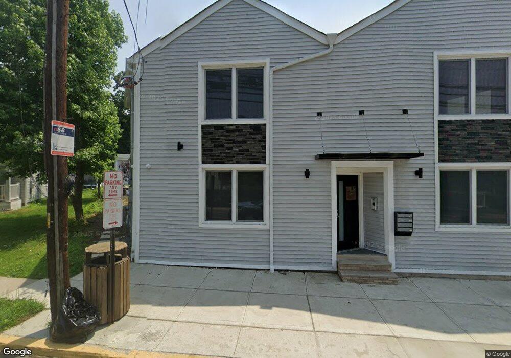 118 Steamboat Rd, Great Neck, NY 11024 - photo 1