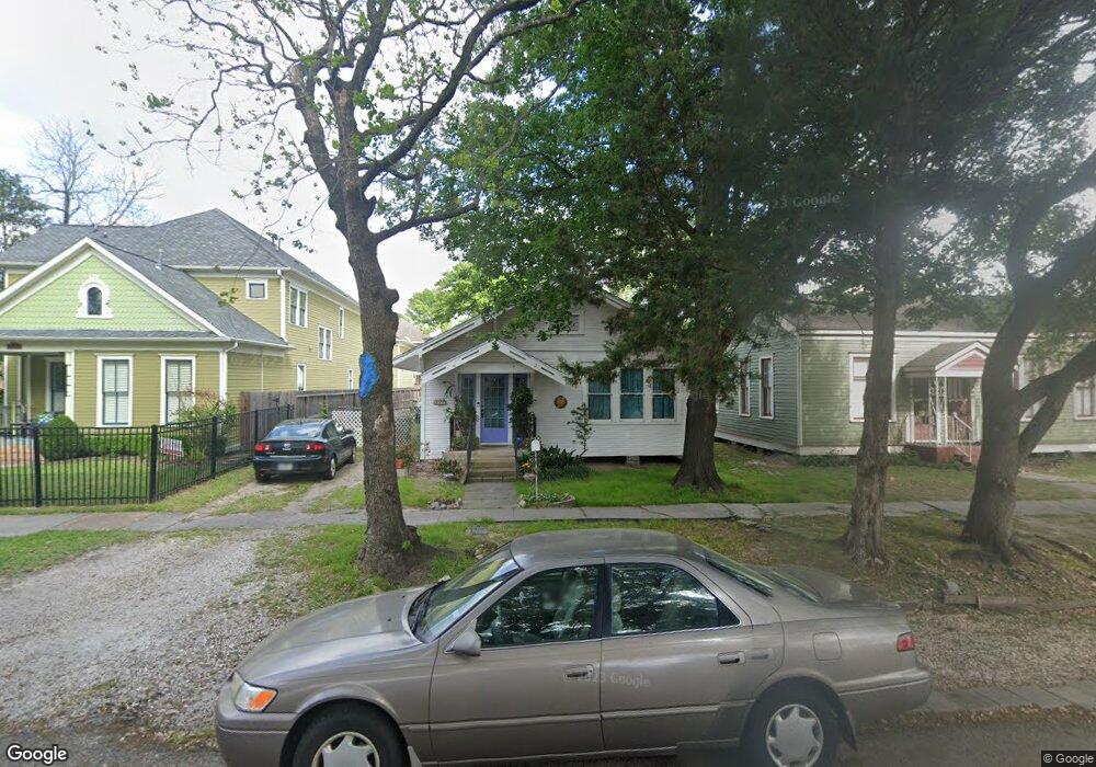 944 Arlington St, Houston, TX 77008 - photo 1