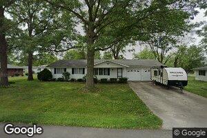 1104 Ridgeway Rd, Macon, MO 63552