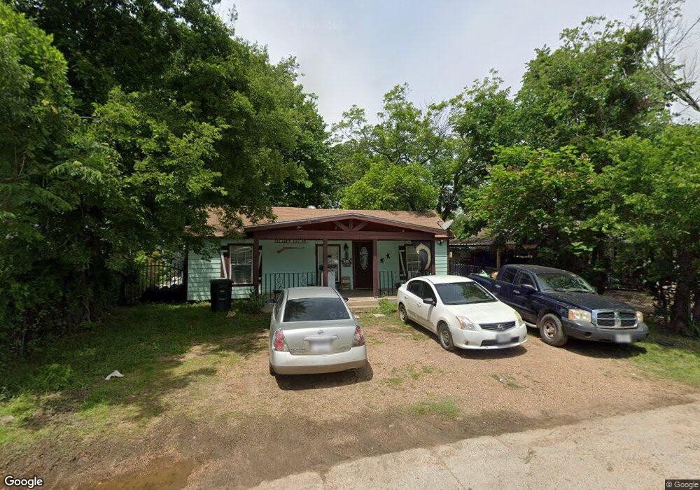 309 Evans St, Cleburne, TX 76031 - photo 1