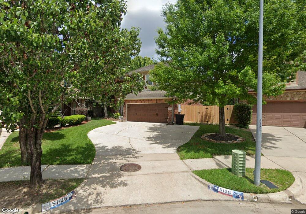 5126 E Jerad Dr, Houston, TX 77018 - photo 1