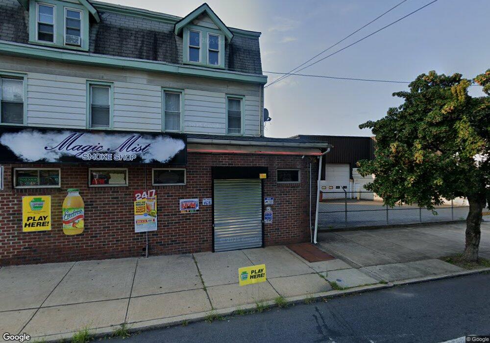 286 E Hamilton St, Allentown, PA 18109 - photo 1