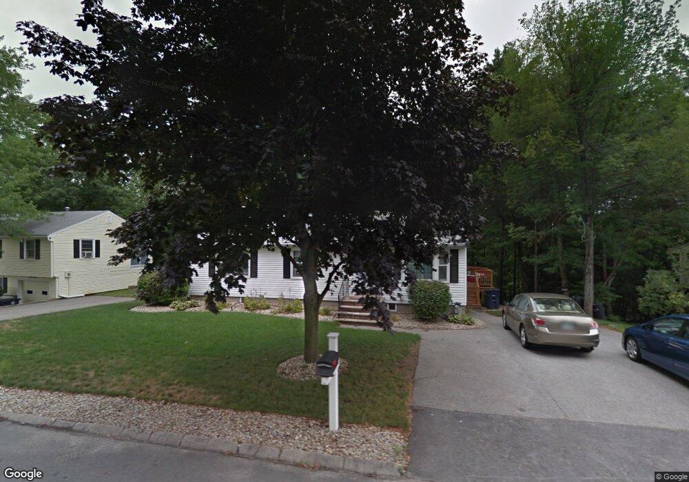 4 Gettysburg Dr, Nashua, NH 03064 - photo 1