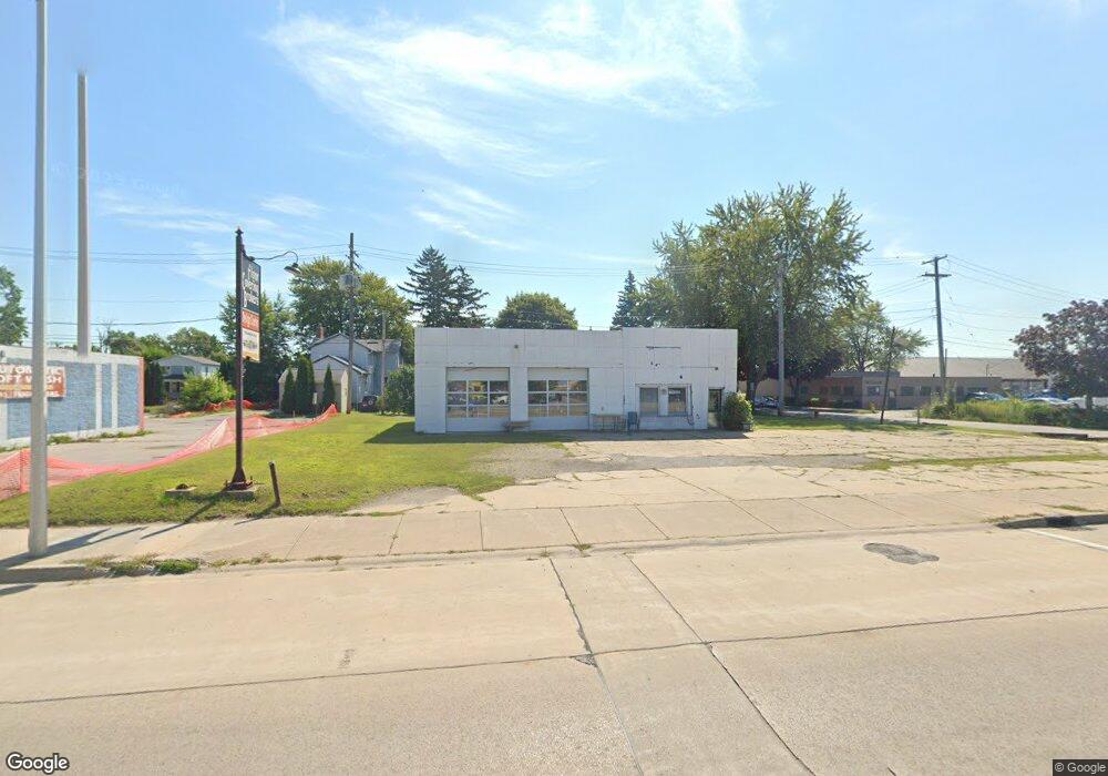 200 Washington Ave, Bay City, MI 48708 - photo 1