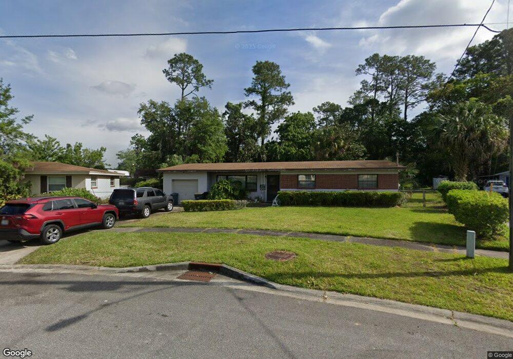 6233 Valens Dr N, Jacksonville, FL 32216 - photo 1