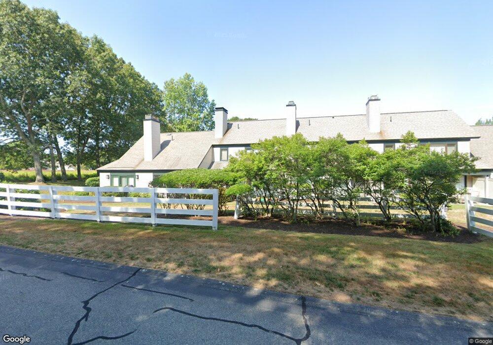 4 Baldwin Ct, Narragansett, RI 02882 - photo 1