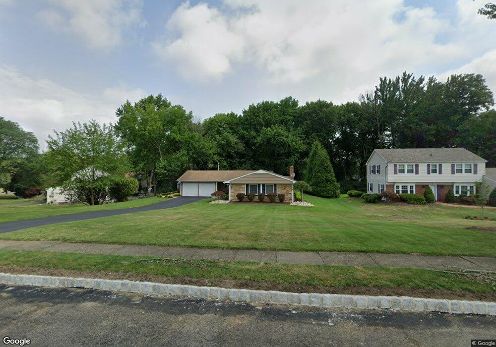 5 Varnum Ln, Manalapan, NJ 07726 - photo 1