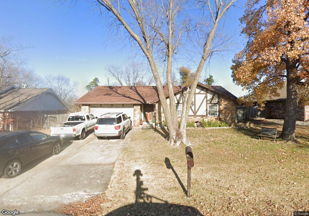 2516 W Iola St, Broken Arrow, OK 74012 - photo 1